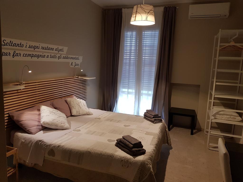 B&B Piazza Carmine Taranto Esterno foto